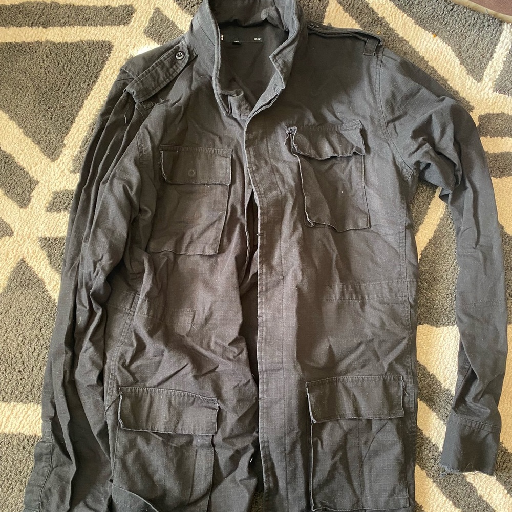 Lightweight military jacket